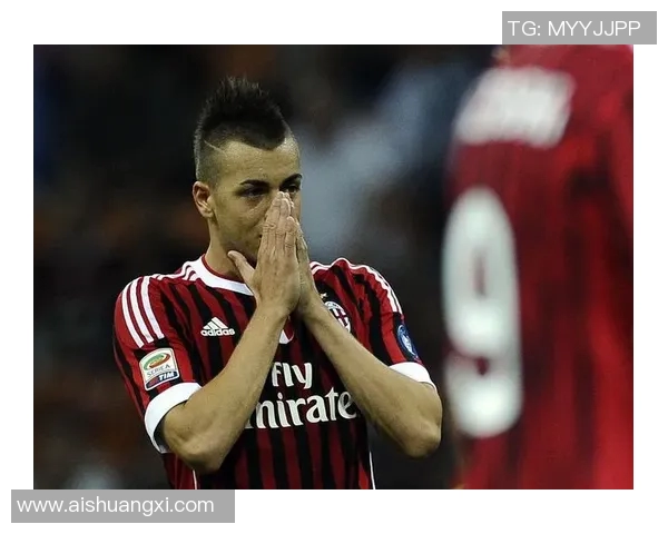 球星头套足球挑战赛掀起热潮运动员技术与创意的完美融合